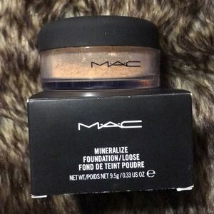 MAC Mineralize foundation/loose